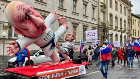 Дюссельдорф. Шествие в поддержку Навального.