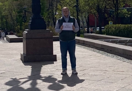 Полицейские не позволили Василию Борисову провести одиночный пикет