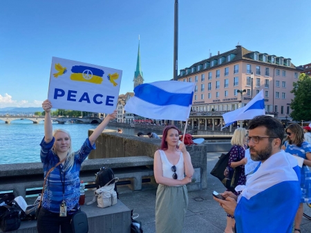 Митинг в Цюрихе против войны в Украине. 18 мая 2022