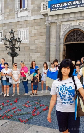 Барселона, Испания. Почтили память убитых мирных украинских граждан