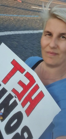 Ирина Ливадная задержана на одиночном пикете в Москве
